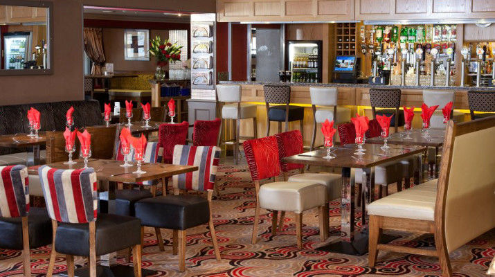 קולריין Lodge Hotel מראה חיצוני תמונה